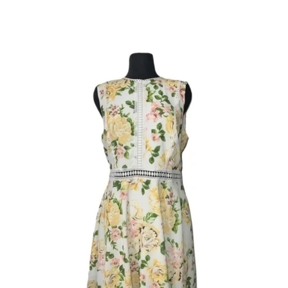 Disney Princess Belle Inspired Skater Floral Dress Juniors Size XL Yellow - Picture 2 of 8